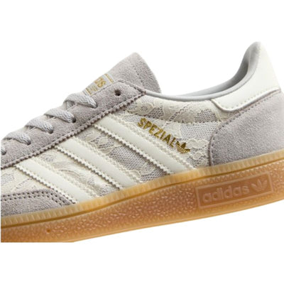 Spezial Lace