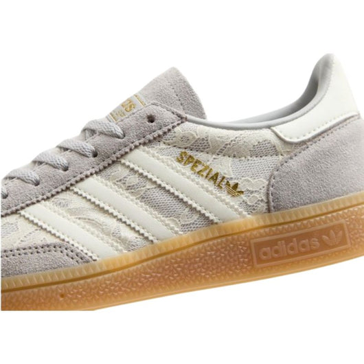 Spezial Lace